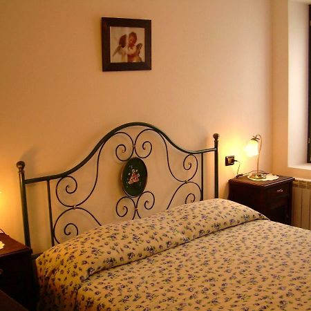 Residenza Antica Corte Villa Picta Buglio in Monte Exterior photo
